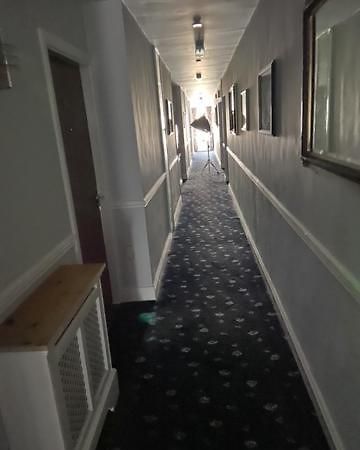 Monaghans Harbour Hotel นาส ภายนอก รูปภาพ
