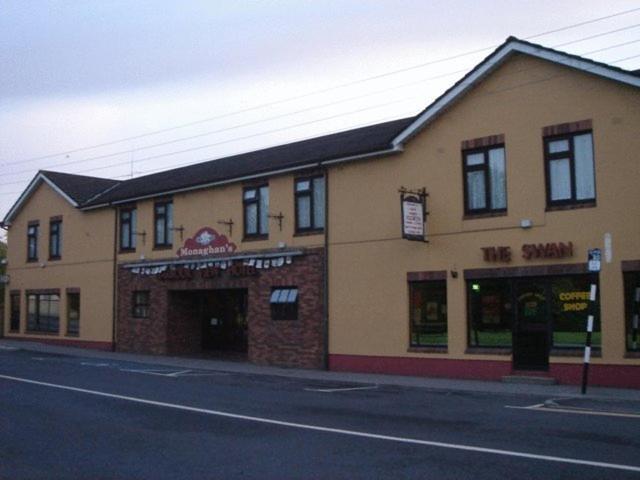 Monaghans Harbour Hotel นาส ภายนอก รูปภาพ